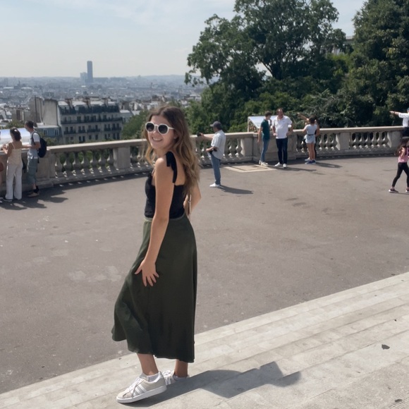 Meet your Posher, Maddy - Picture 2 of 3